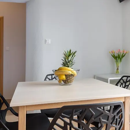 Vidos Apartment *