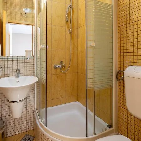 Vidos Apartment