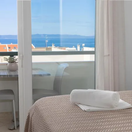 Vidos Apartment *