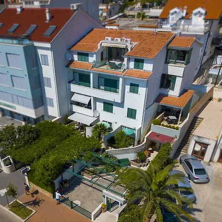 Vidos Makarska