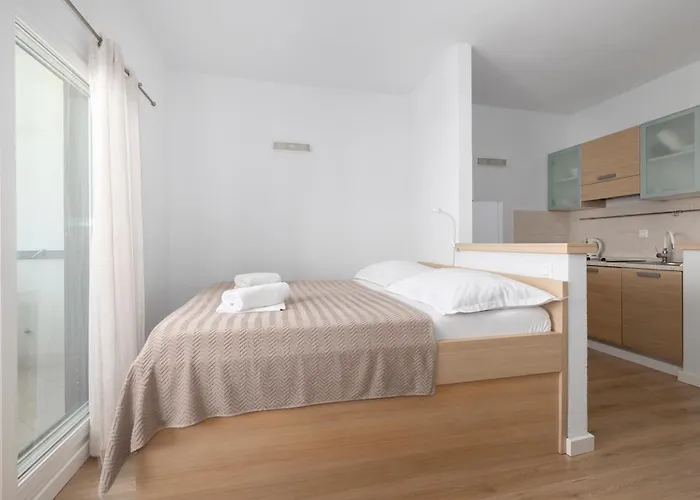 Vidos Apartment Makarska